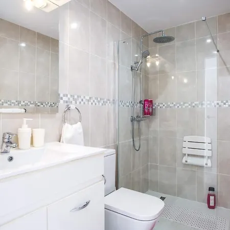 Bonita Salvaje By Villa Callao Salvaje