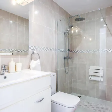 Villa Bonita Salvaje By *