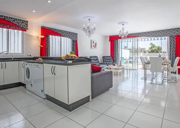 Bonita Salvaje By Callao Salvaje